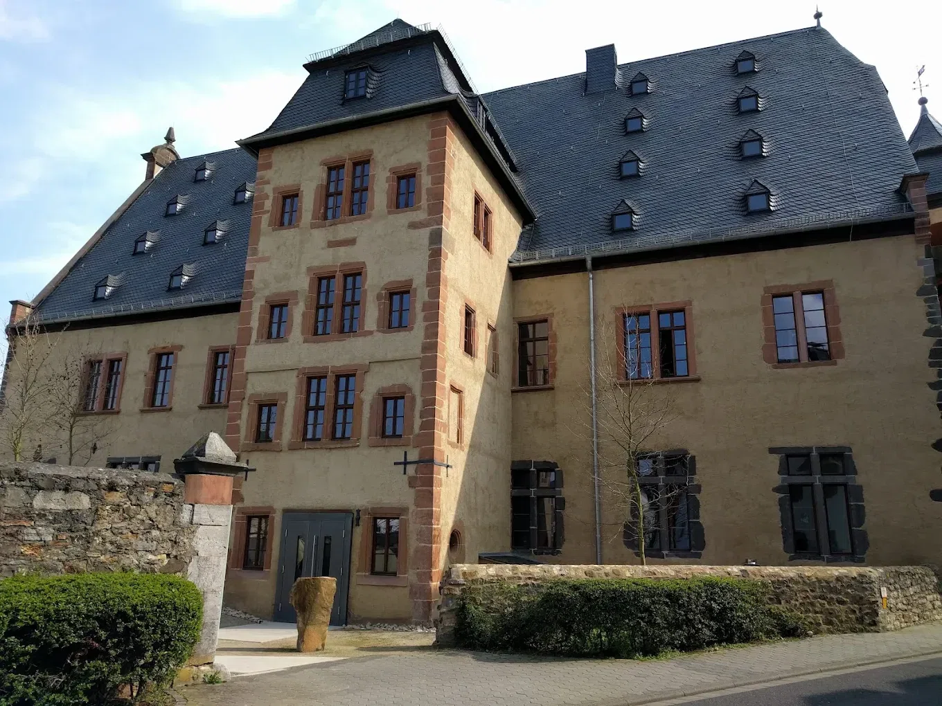 Zahnarzt Cicek & Kollegen Butzbach nähe Frankfurt