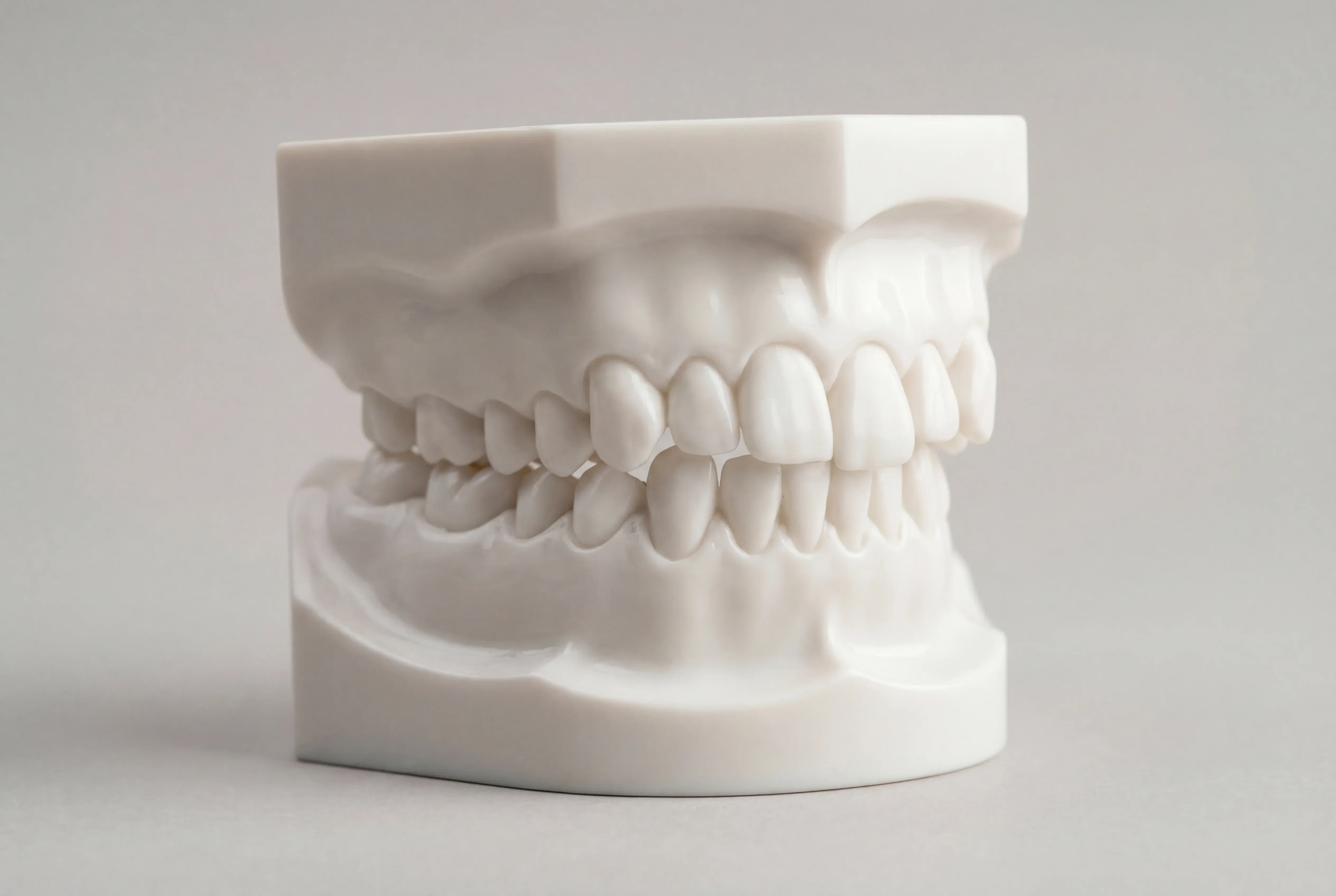 Schiefe Zähne behandeln